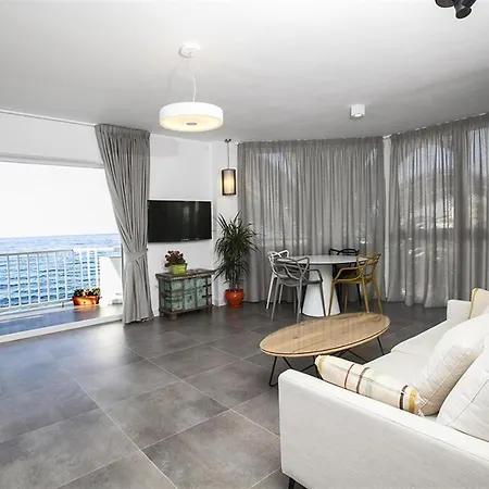 Super Front Line Modern New Apartm Lägenhet *